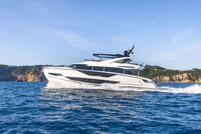 sunseeker ocean 90 at sea