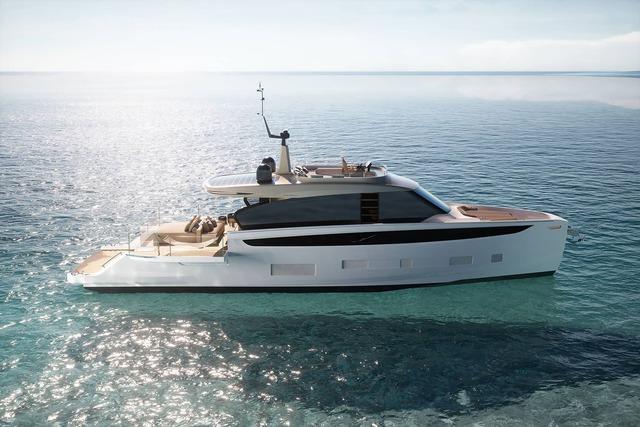 azimut yacht at sea