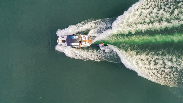 Grande Lakes boat running 